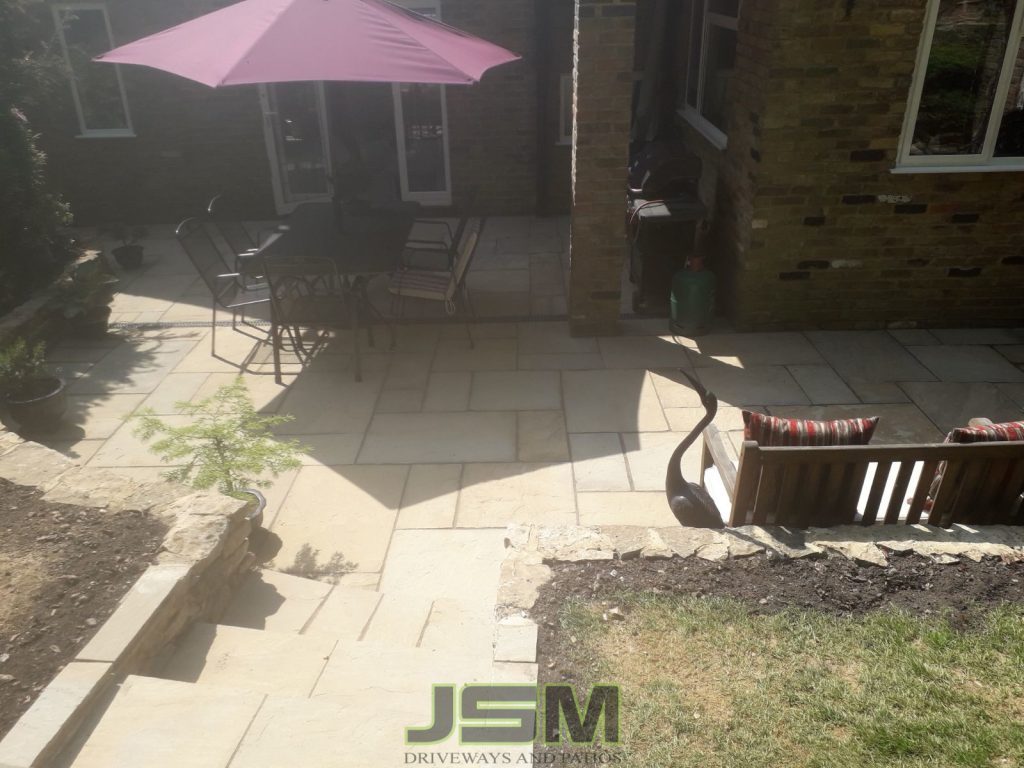 Patio Paving company in Great Linford, Milton Keynes.