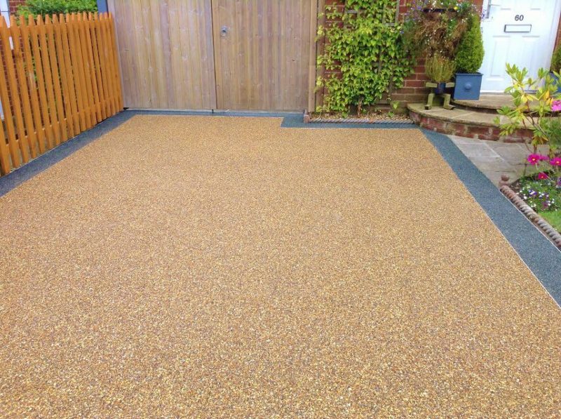 Resin Bound Driveway With Border